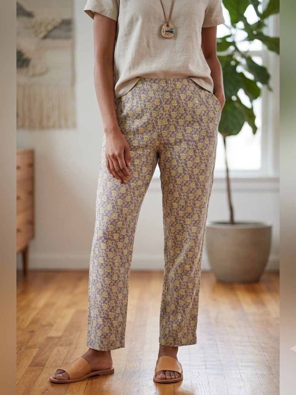 Cynthia Rowley Straight Leg Elephant Print Pants Size Large.